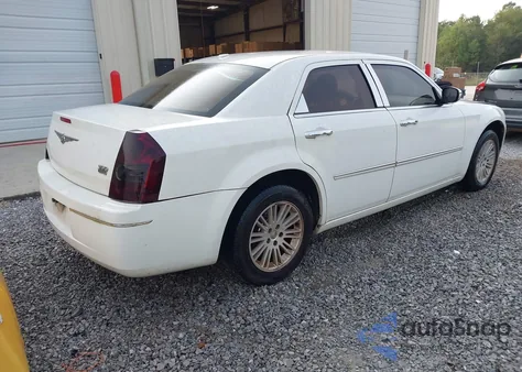 2010 Chrysler 300 Touring Plus from USA, damaged, VIN 2C3CA1CV1AH284957